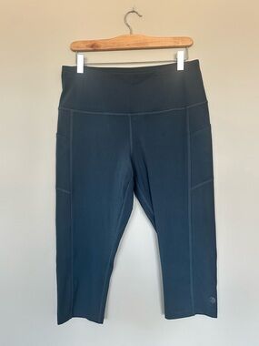 MPG Dark Teal Activewear Crop Legging